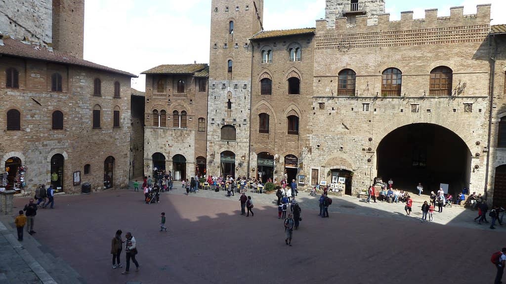 Panoramic Valley Views