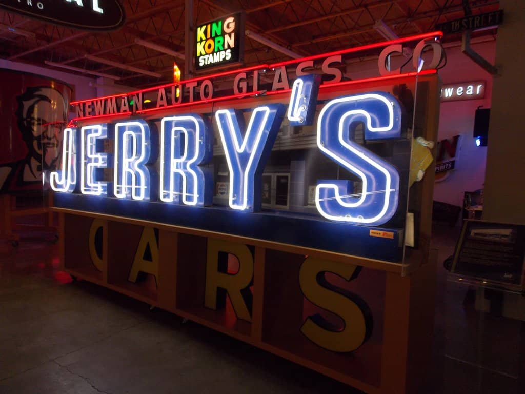 Neon Bending Demonstrations