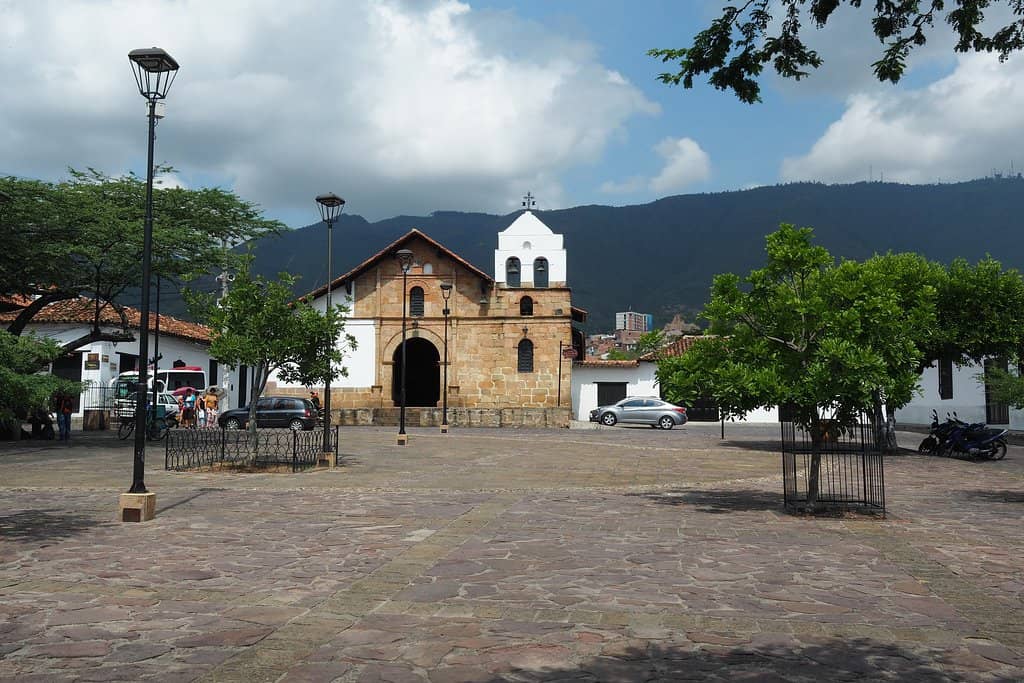 Historical Sculptures & Decorations