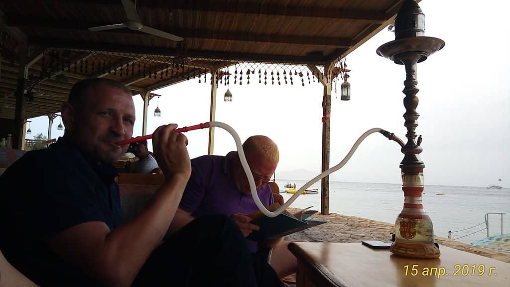 Relaxing Beachfront Cafes