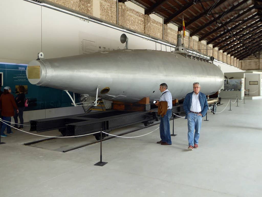 Submarine Life Exhibits