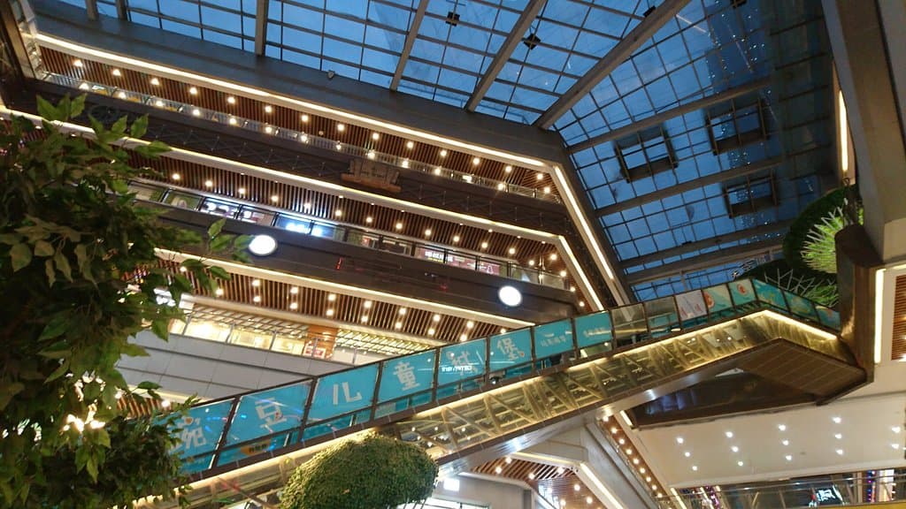 光谷步行街商場景觀