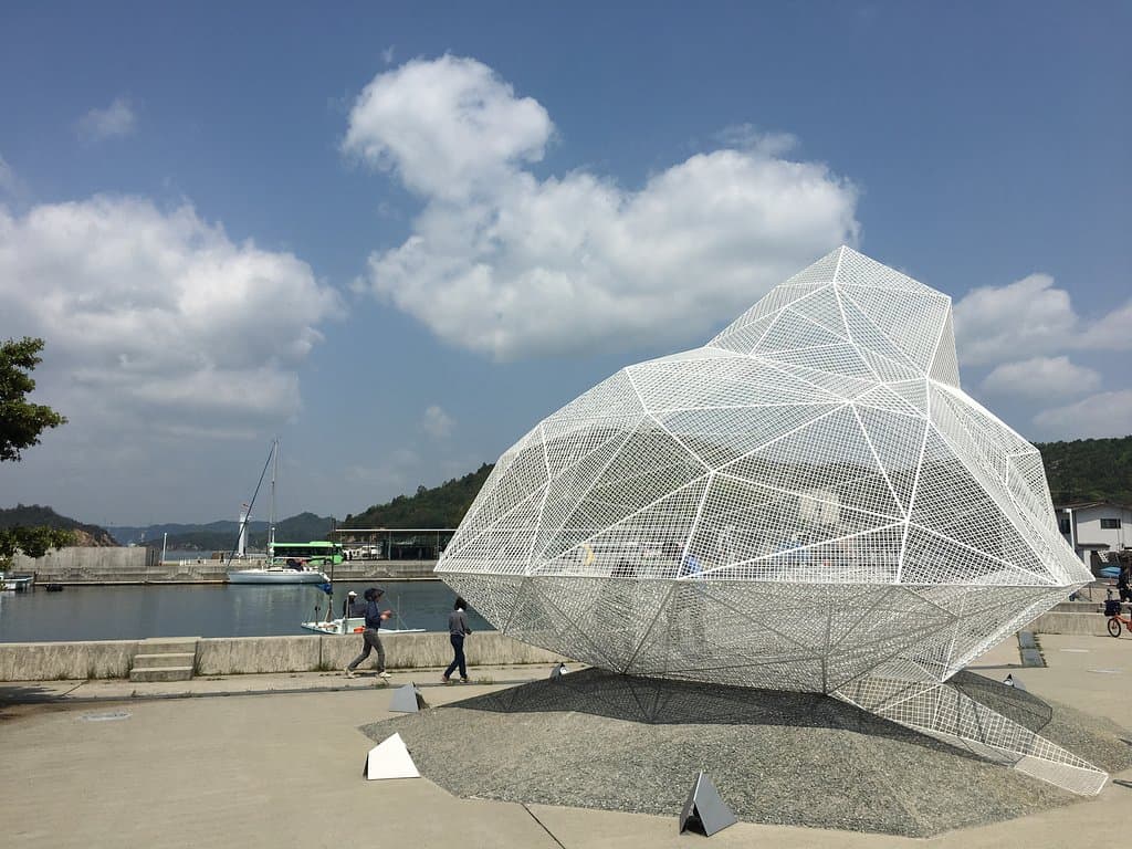 宮浦港の目の前