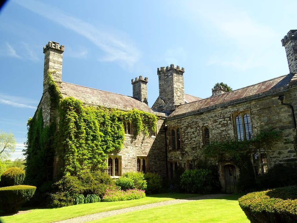 The rear from the main gardens