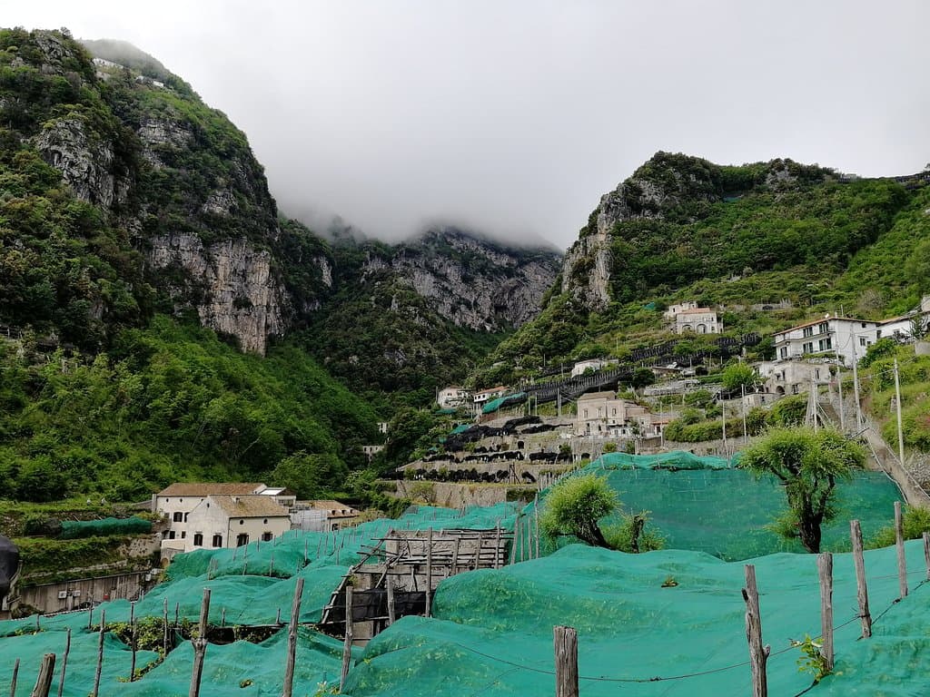 Окрестности Амальфи: Долина мельниц и Железная долина