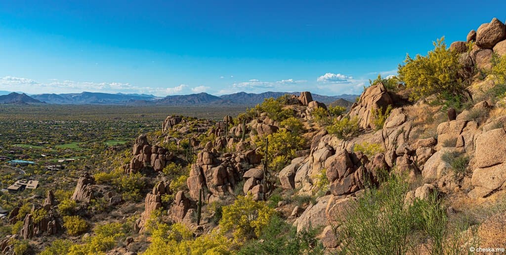 More views from the main trail - see the golf courses down there?