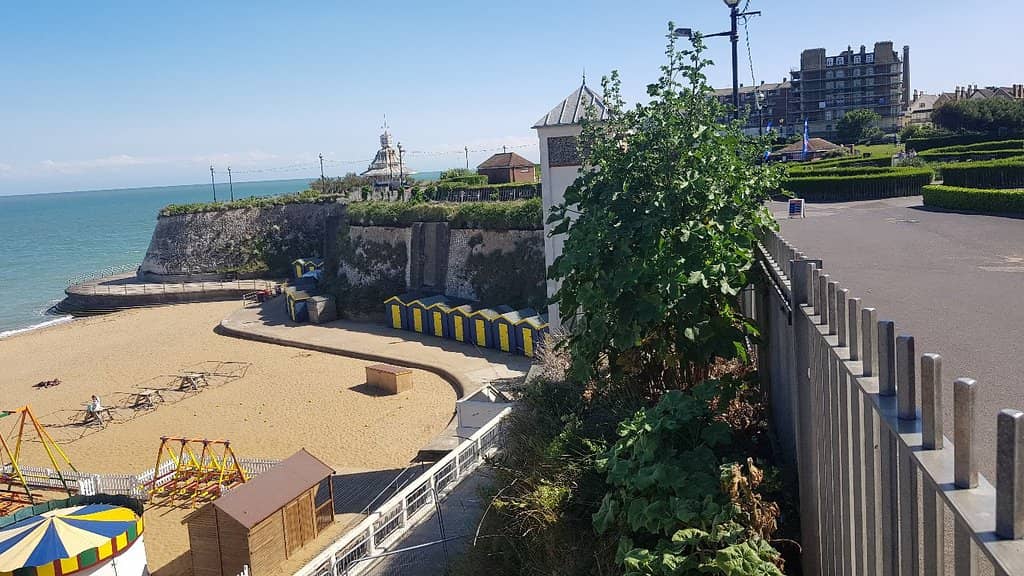 Seaside Cafes and Restaurants