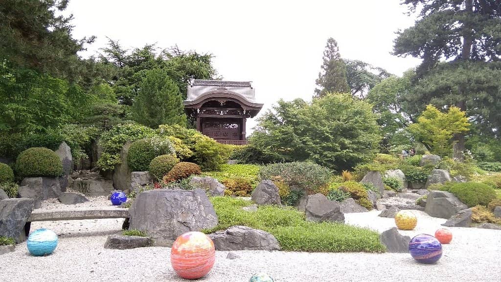 Chokushi-Mon (Gateway of the Imperial Messenger)