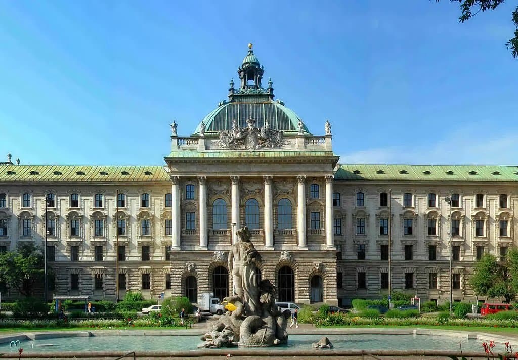 Justizpalast