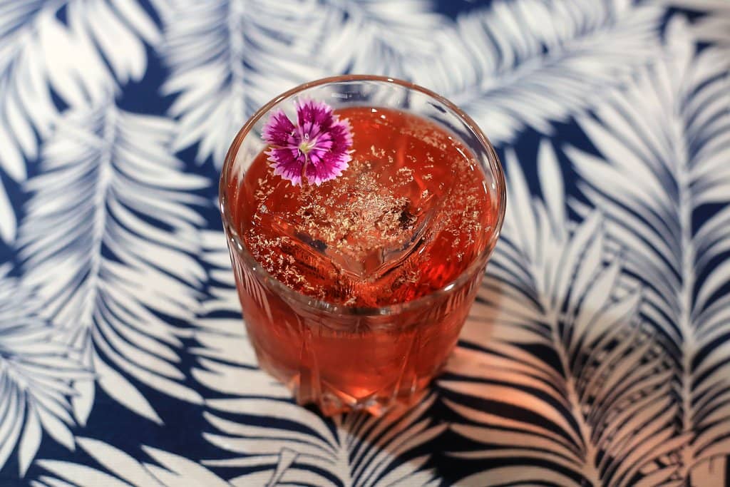 Insta-Worthy Tropical Ambiance