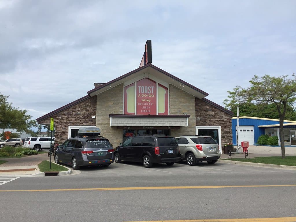 Toast-A-Go-Go awaits hungry Mackinawians