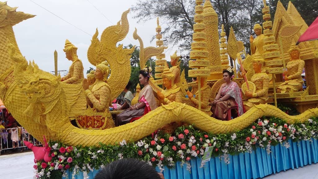Thung Si Mueang Park