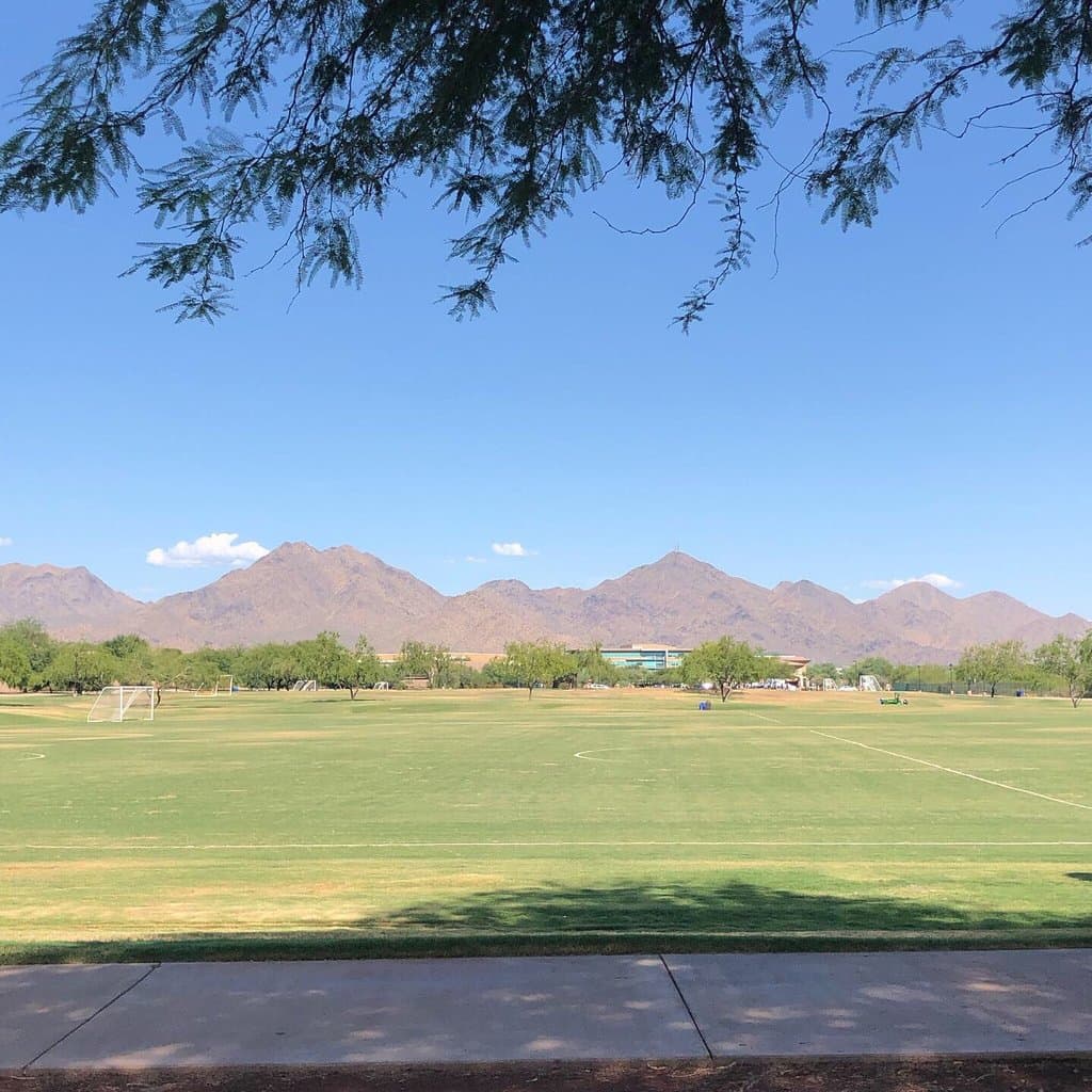 Finding my shade here... #ItsThatHot