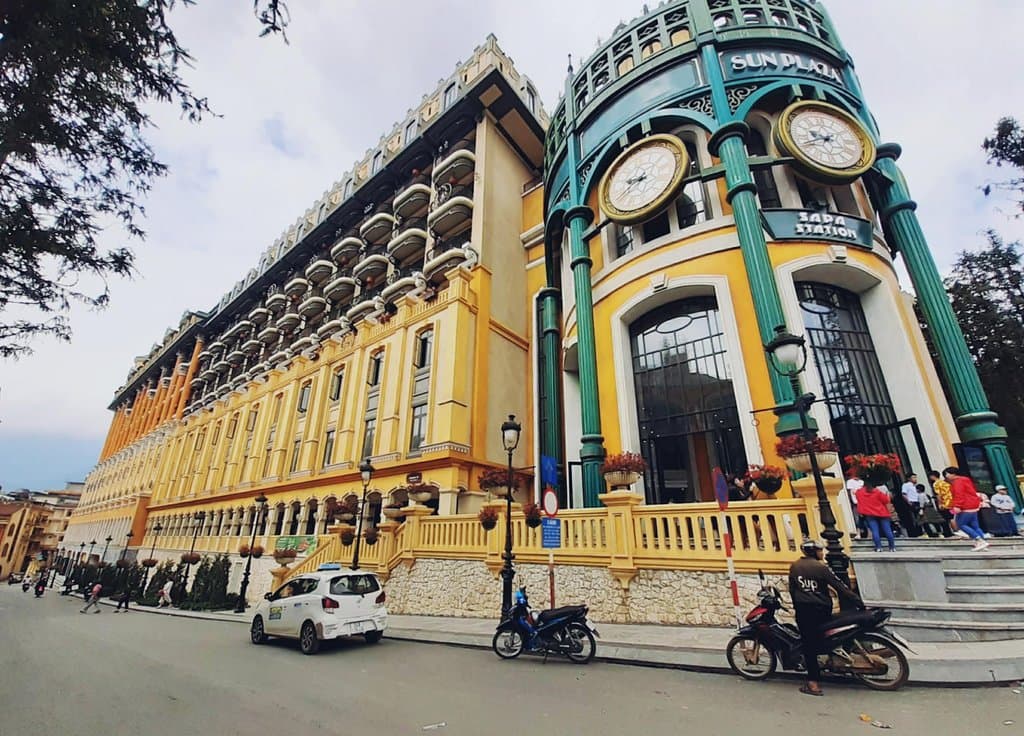 Sun plaza