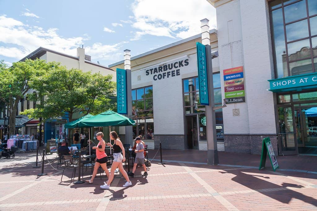 Street Performers & Live Music