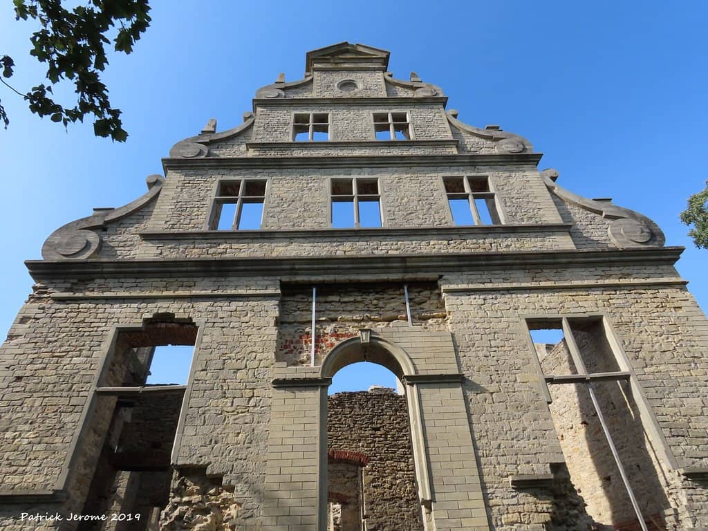 Juxtaposition with Soviet Airfield