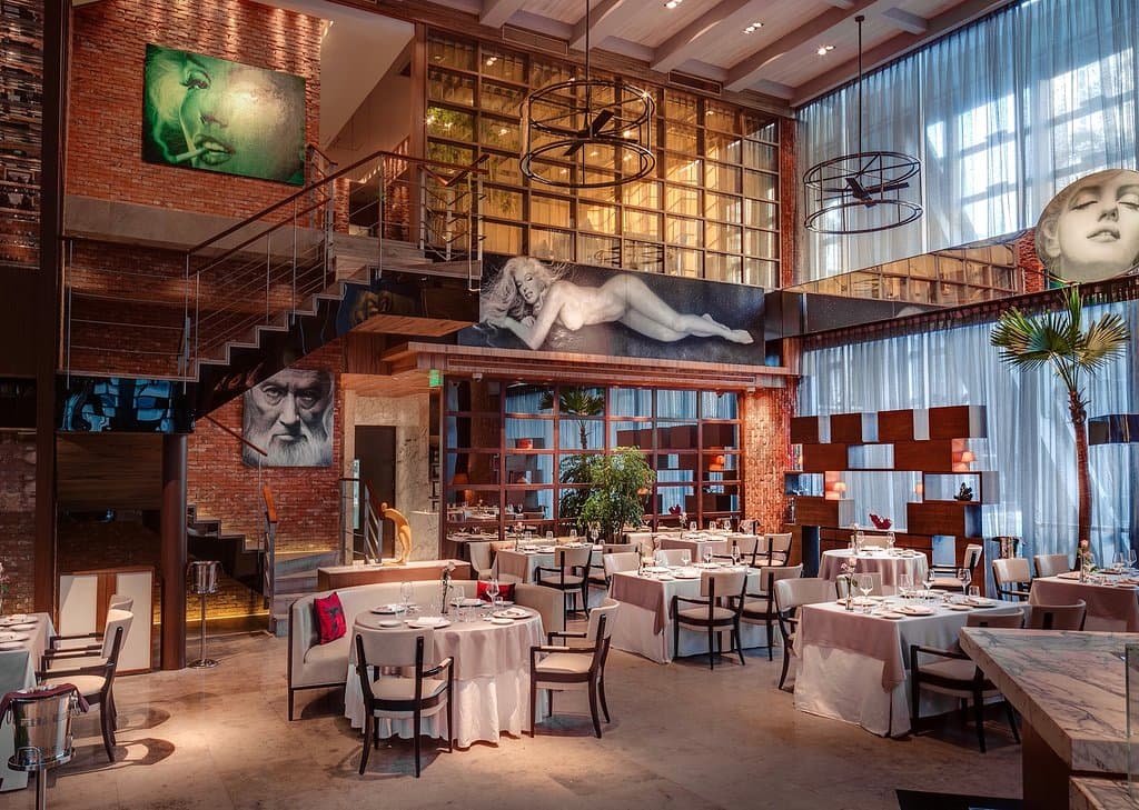 Opera BOMBANA Dining Room Environment