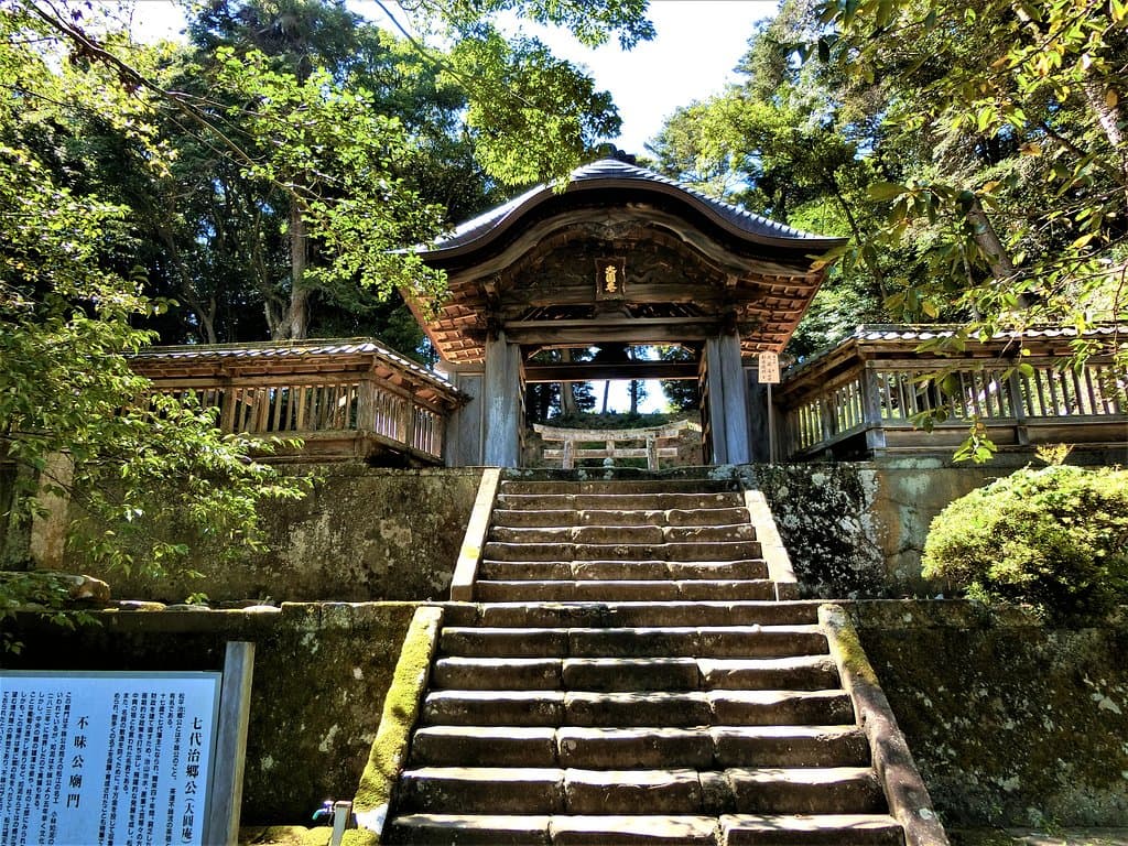 月照寺~11(不昧公霊廟)