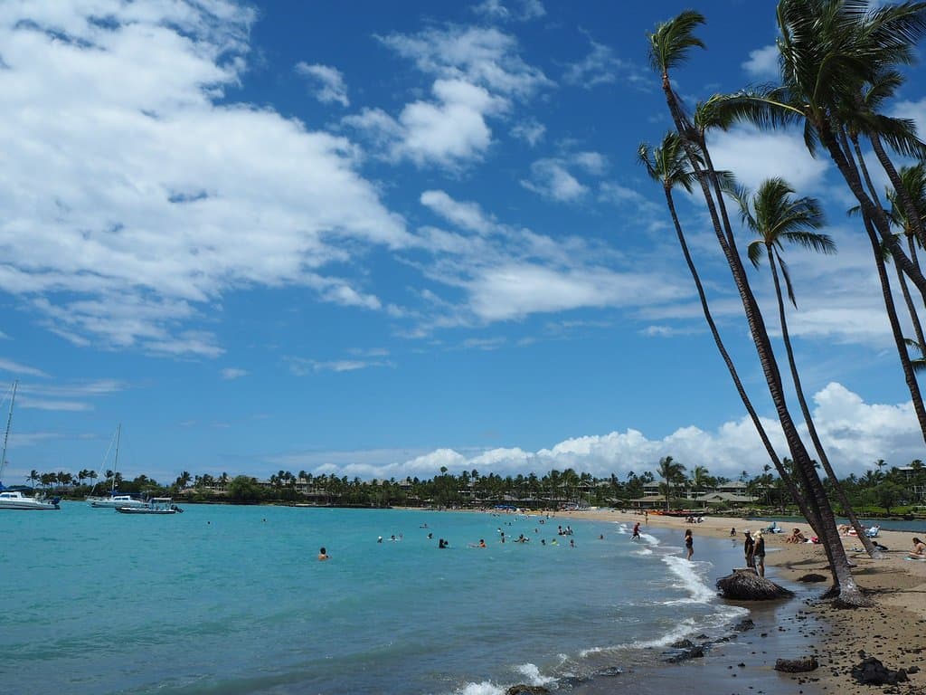 Anaeho'omalu Bay (A-Bay)