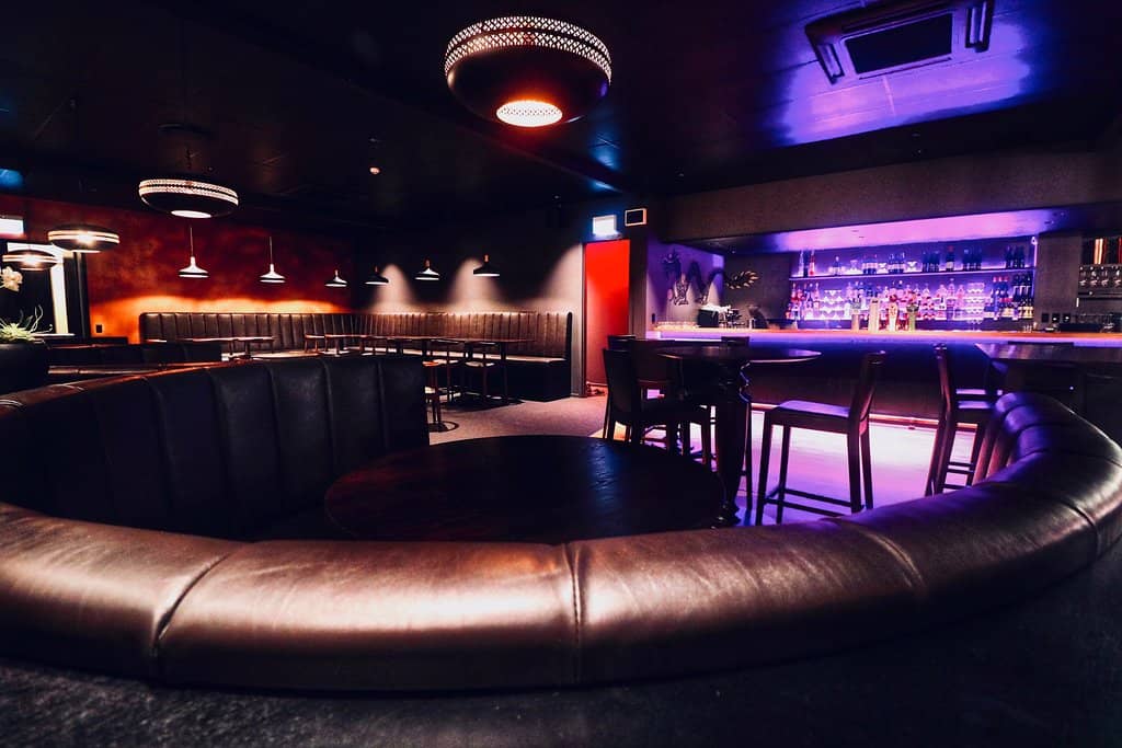 Communal Dining Experience