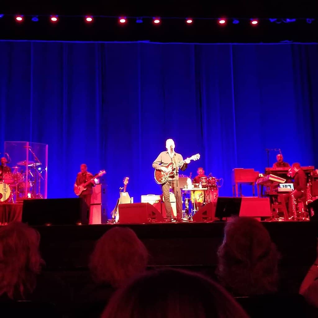 Diverse Live Performances