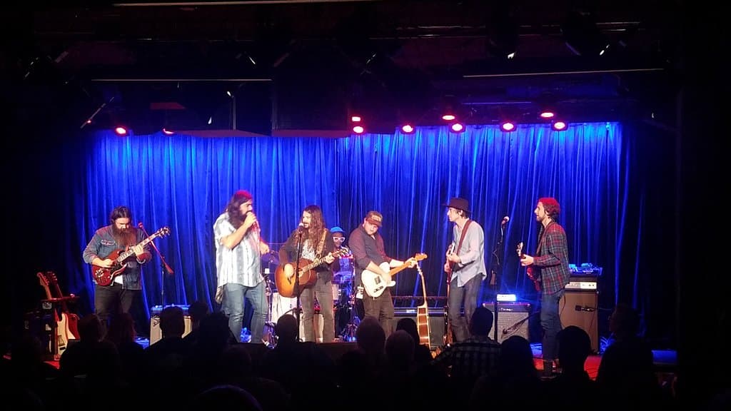 Brent Cobb and The National Reserve wrapping up the night.