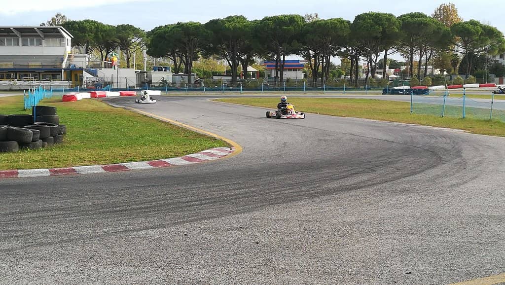 Championship Racing Atmosphere