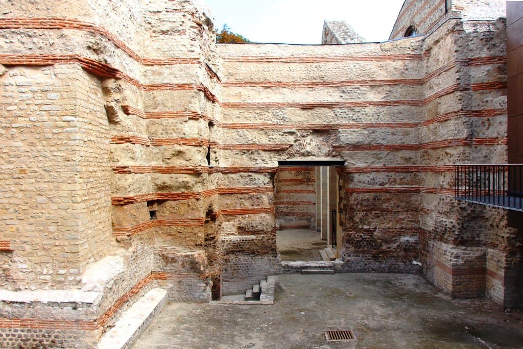 Musée De Cluny , Thermes romains vu du Frigidarium , Roman thermal baths seen of Frigidarium