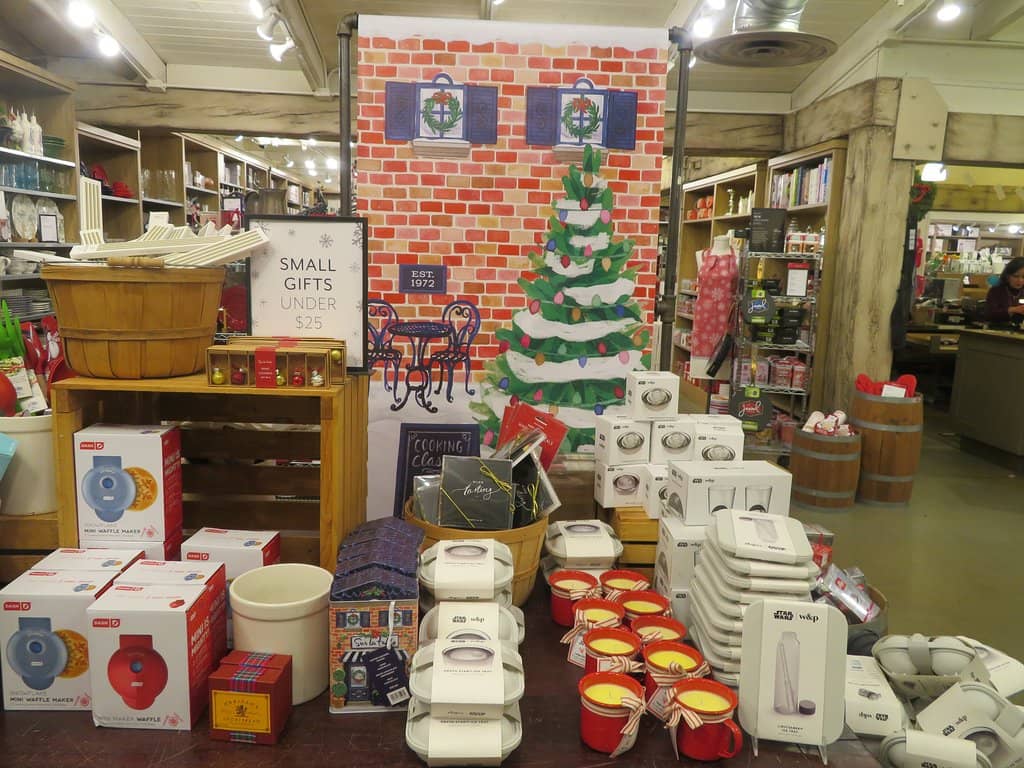 Tranquil Gardens & Walkways