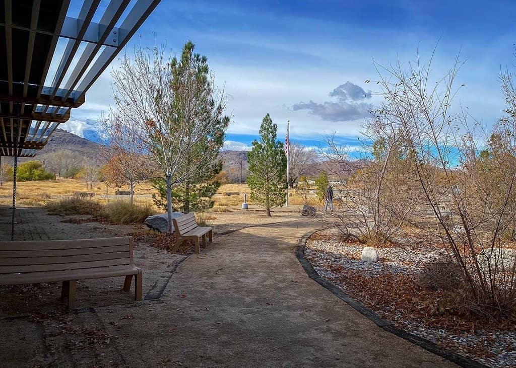 Sierras Model Display