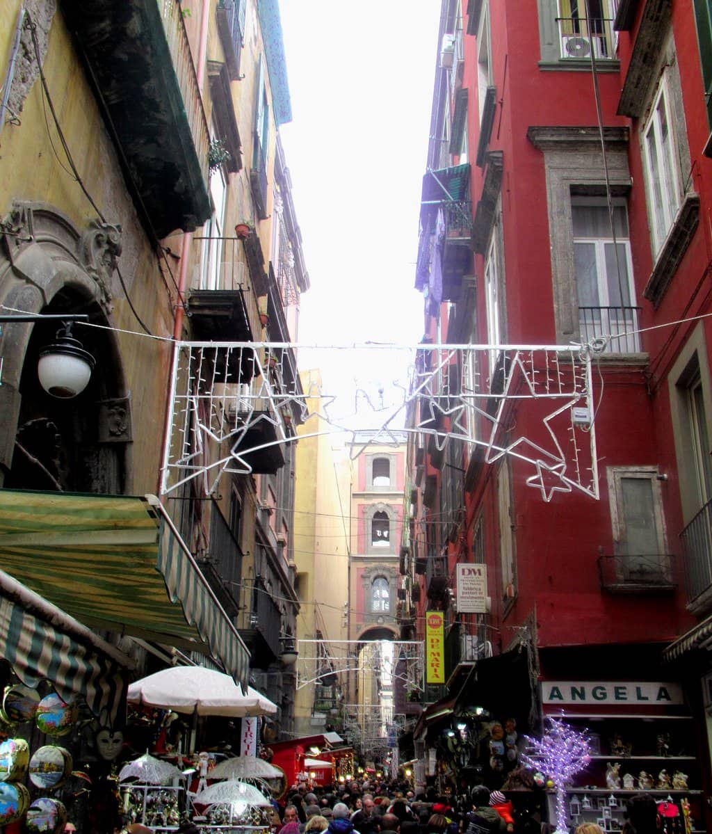 Unique Neapolitan Crafts