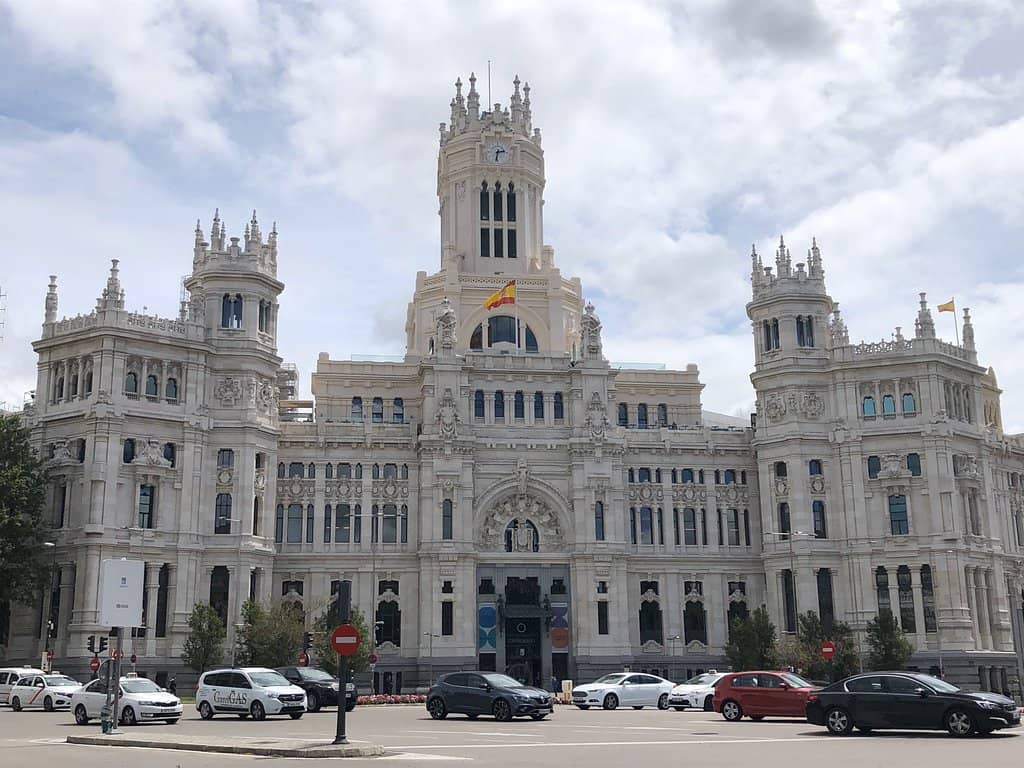 High-Speed Train Hub