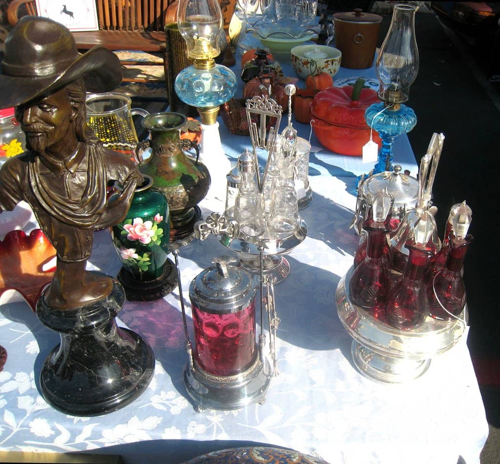 Vintage Fashion Paradise