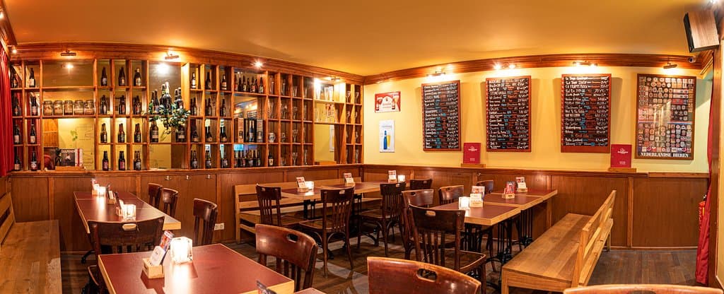 Ruimte genoeg in ons proeflokaal voor een gezonde dosis bier-gezelligheid