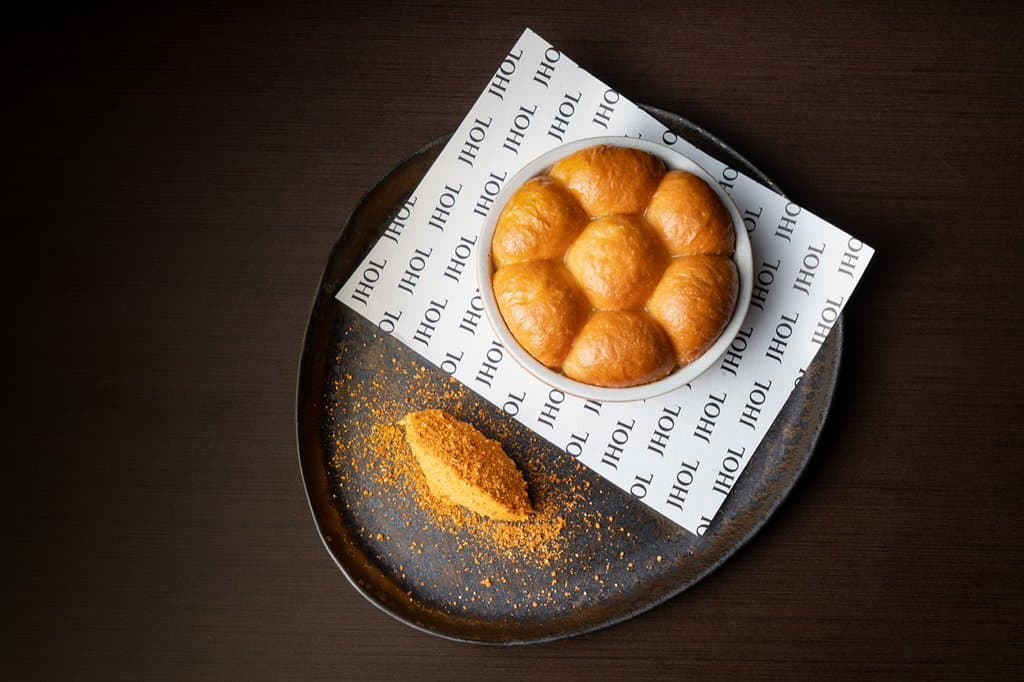 Masala Maska Bun
Inspired by the incredible regional delicacies of coastal India, using the best of seasonal Thai produce, the menu at Jhol is a unique experience unlike anything Bangkok has seen before!