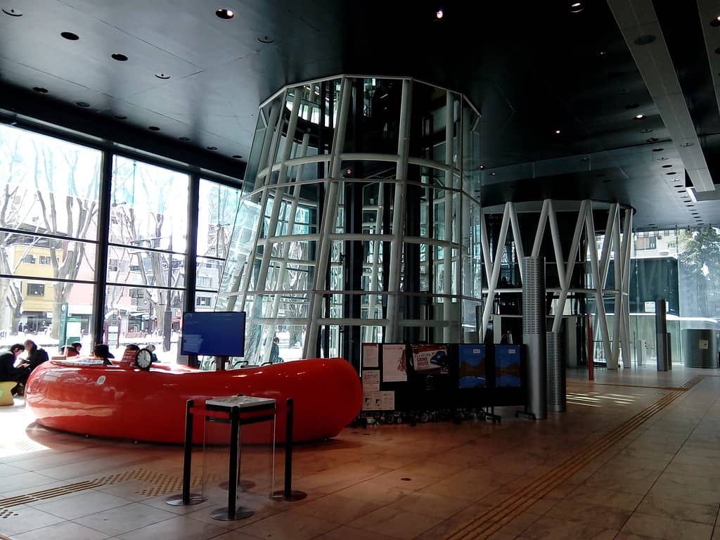 Art Galleries & Exhibitions