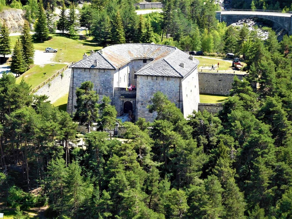 Fortifications & Passageways