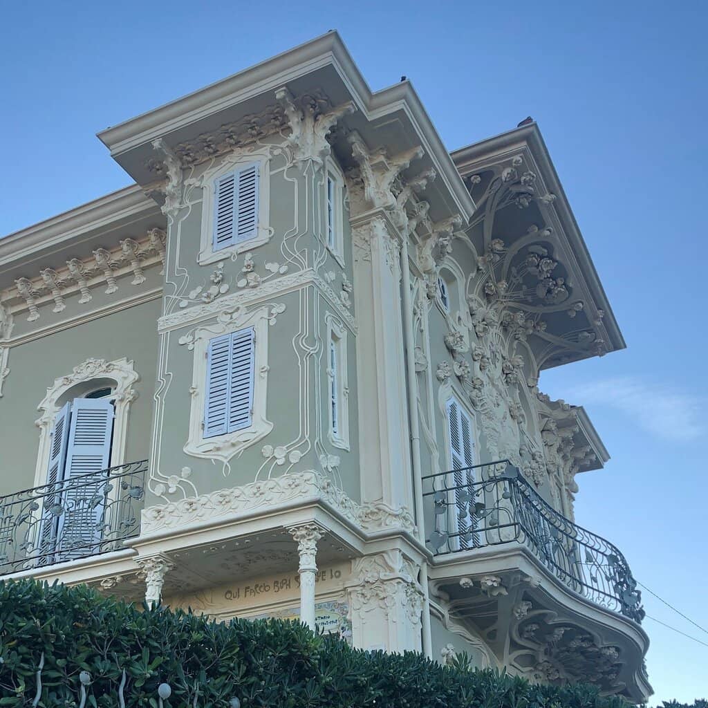 Seaside Promenade Views