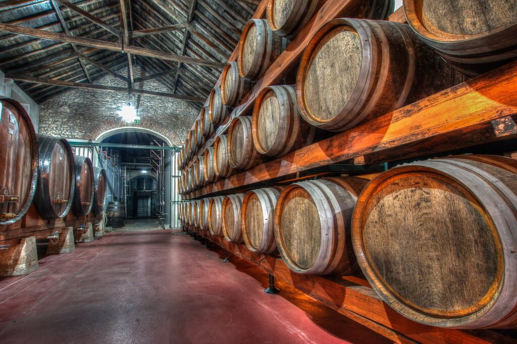 Unidos pelo prazer de partilhar bons vinhos desde 1914 United by a taste for sharing good wines since 1914