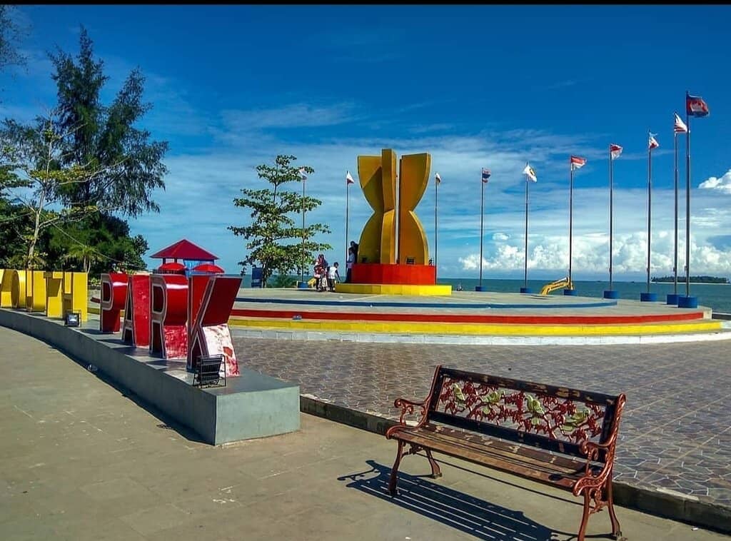 Military Monument & Photo Spots
