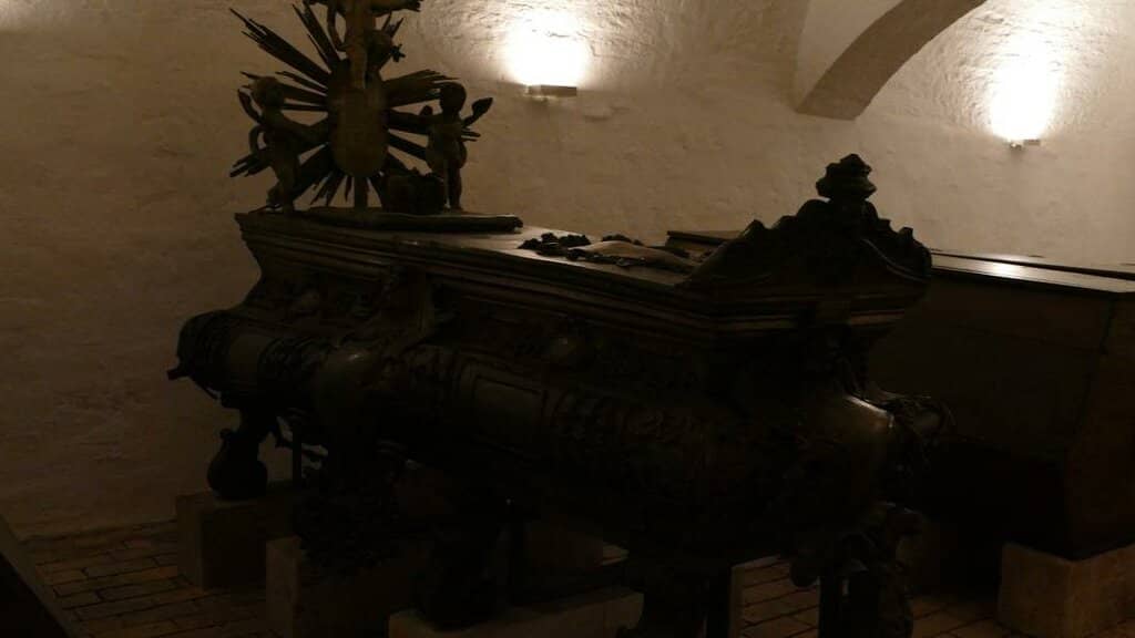 Schiller's Empty Coffin