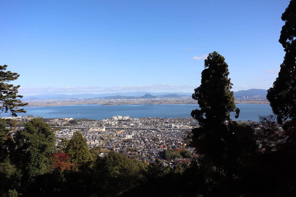 The Great Golden Rock (Kindaikō)
