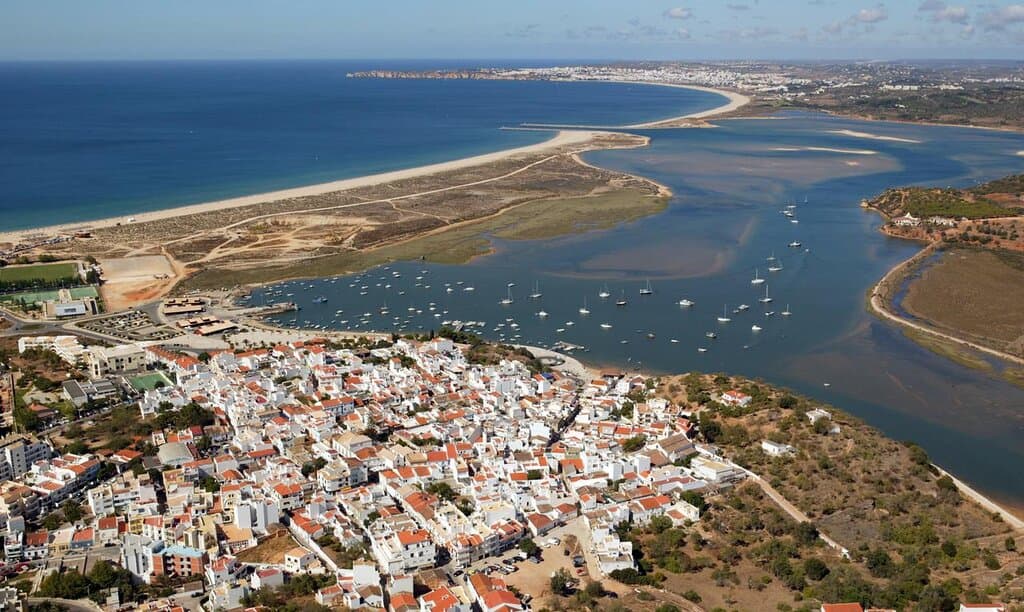 Localização Privilegiada perto da Ria de Alvor Next to the beautiful Ria d'Alvor