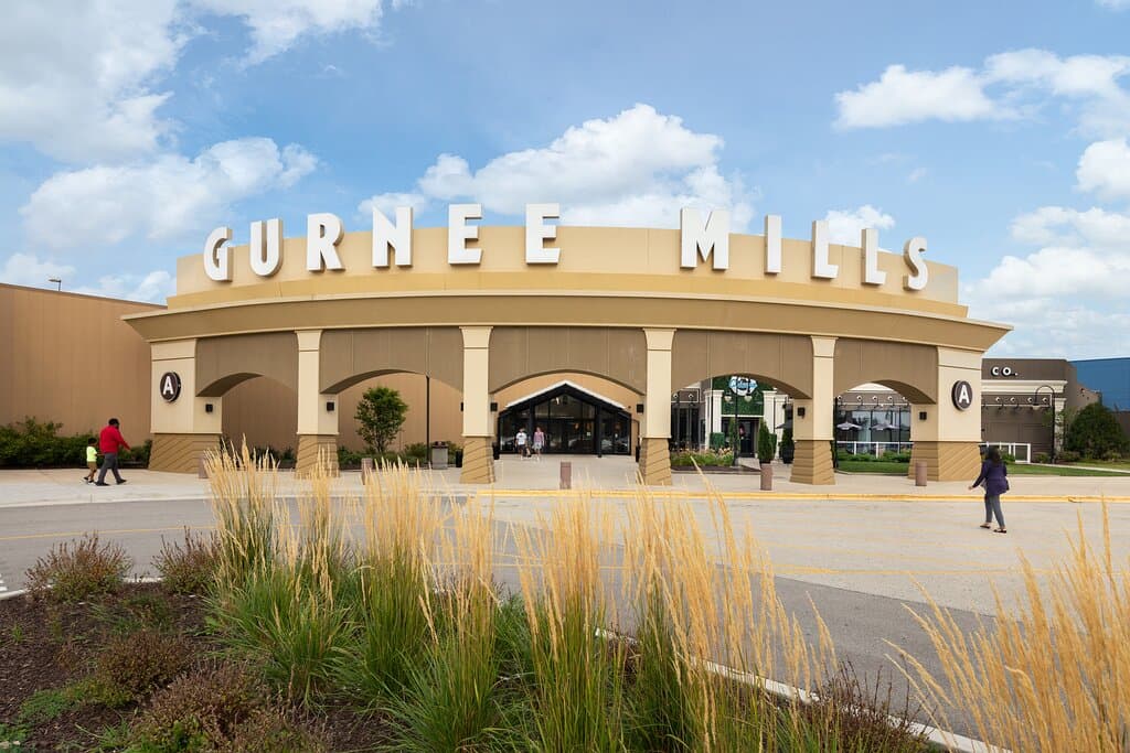 Gurnee Mills Entrance A exterior