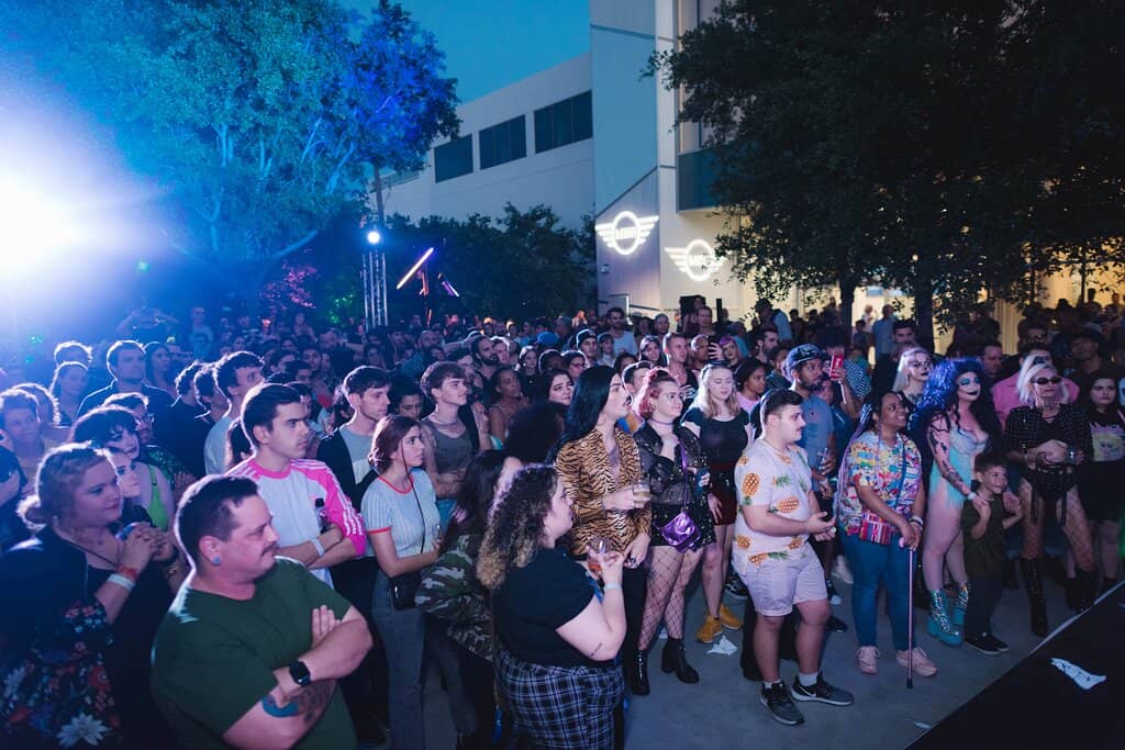 Janus by Ding Shilun