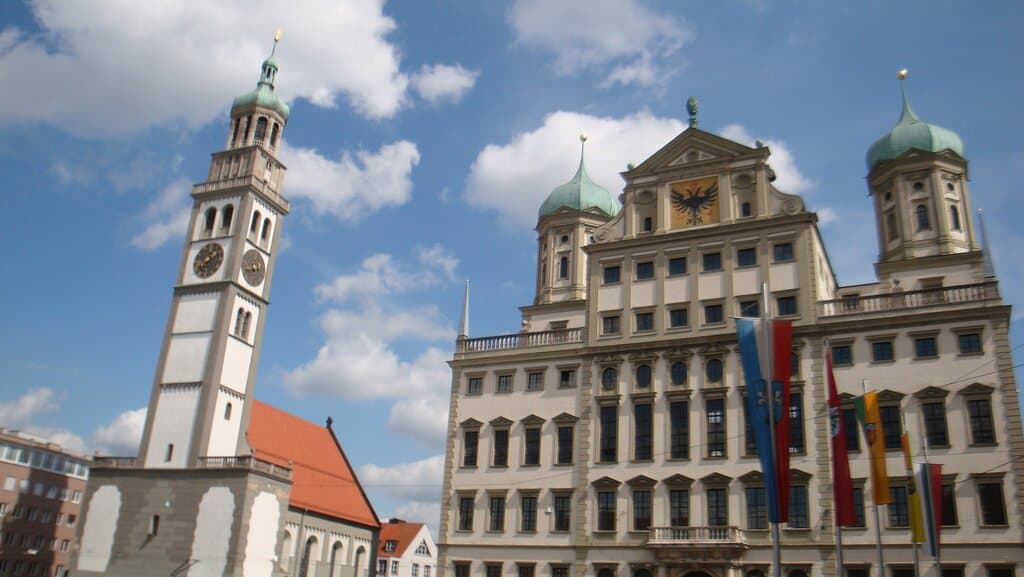 Ратушная площадь