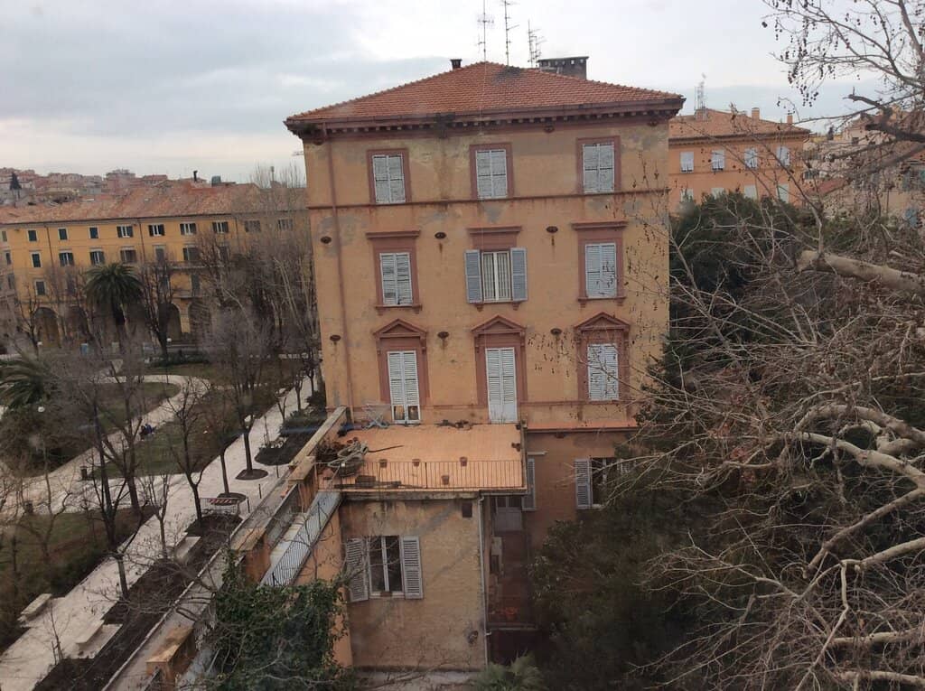 Vertical photo