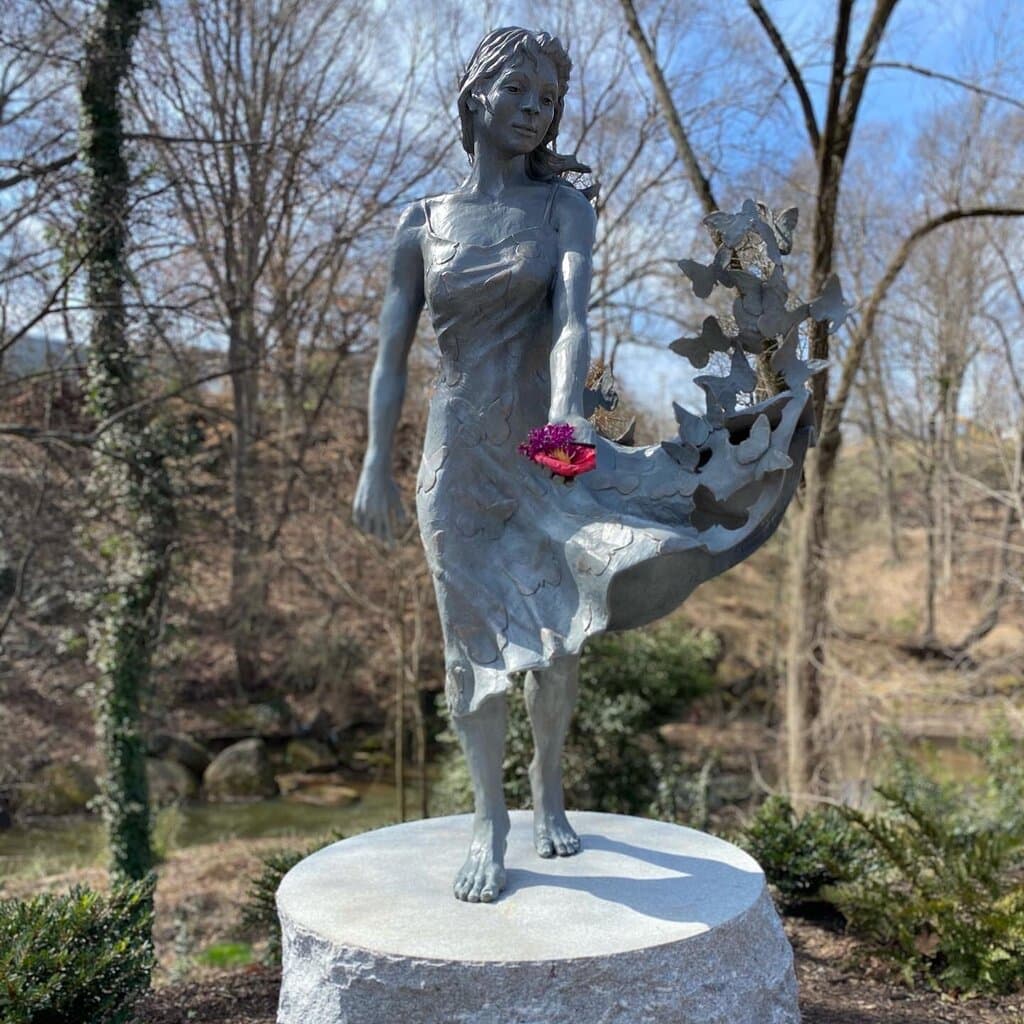 The Welcome Statue