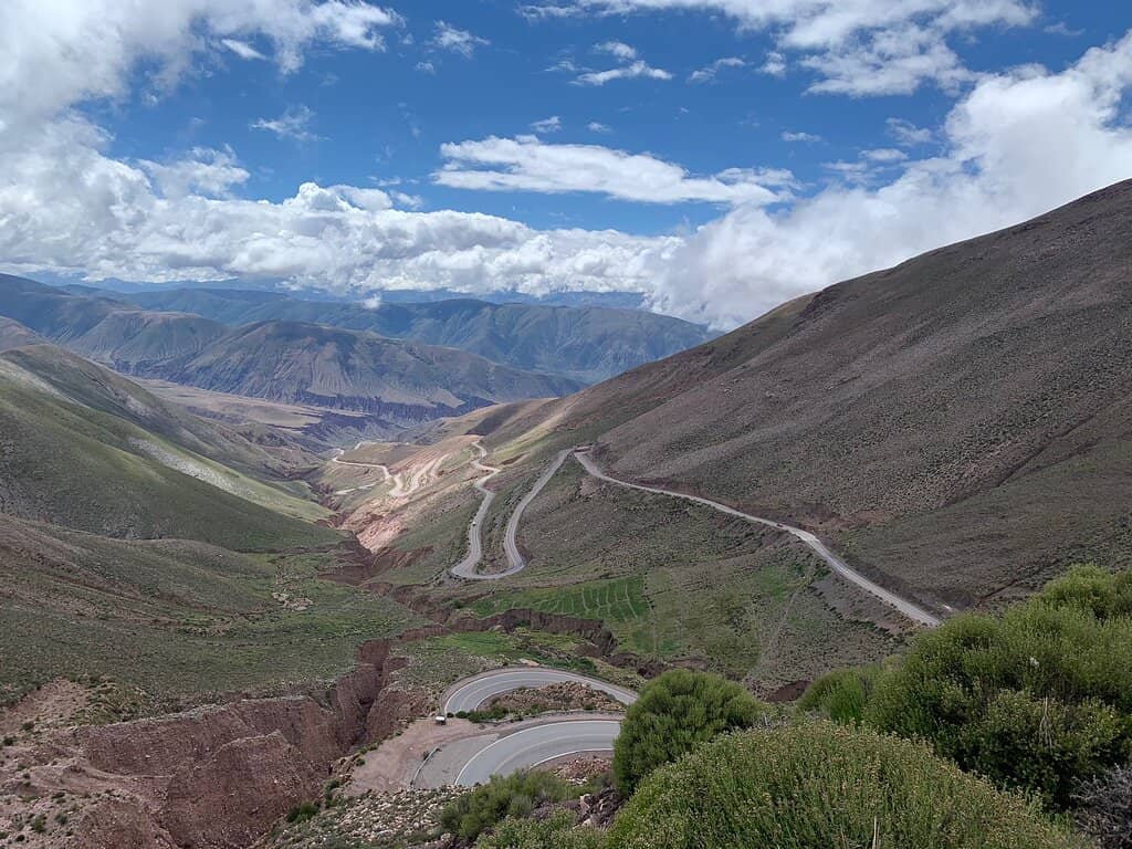 Panoramic Mountain Views