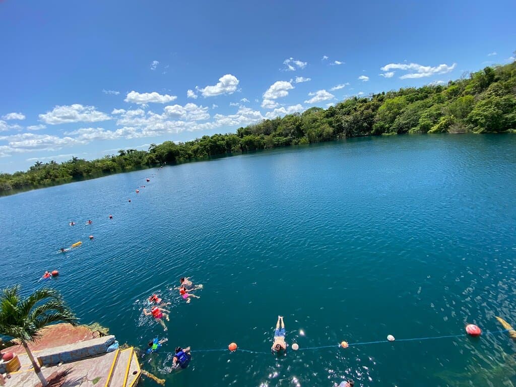 Cenote Azul Bacalar